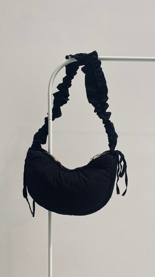 KNOTTY CIRCLE BAG - BLACK