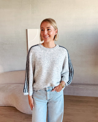 ADI KNIT - GREY