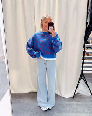 BLUEBERRY KISS SWEATER - By Lenz