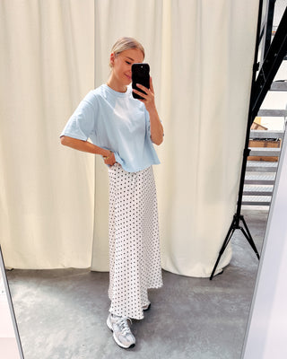 BRANDY CROPPED TEE - LIGHT BLUE - By Lenz