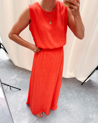 VIOLETTE IN RED SUMMER SET
