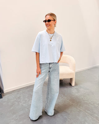 BRANDY CROPPED TEE - LIGHT BLUE - By Lenz