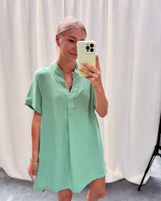 THE EFFORTLESS DRESS - GREEN
