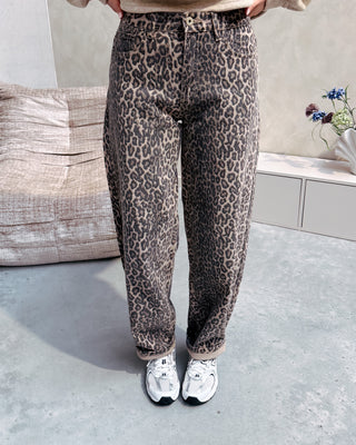 PRETTY WILD BALLOON JEANS - By Lenz