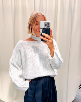 TRUDY KNITTED LONGSLEEVE - LIGHT GREY