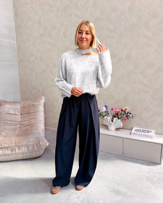 TRUDY KNITTED LONGSLEEVE - LIGHT GREY