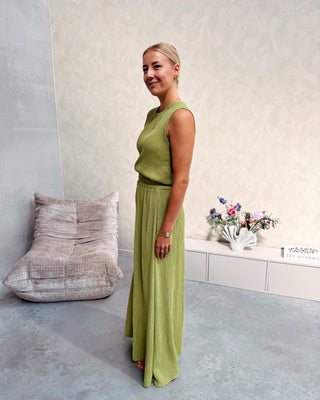 VIOLETTE IN OLIVE SUMMER SET