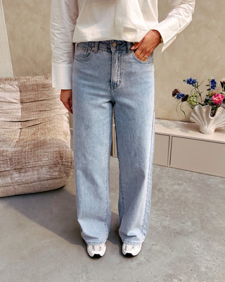 THE NEW MAUD WIDE LEG JEANS - LIGHT BLUE - By Lenz