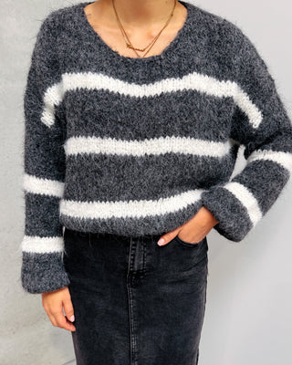 DANAE STRIPED KNIT - GREY/WHITE