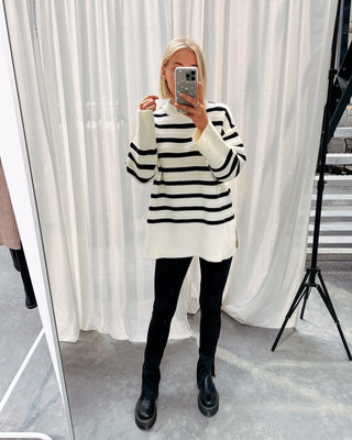 SHELBY STRIPED KNIT - WHITE/BLACK