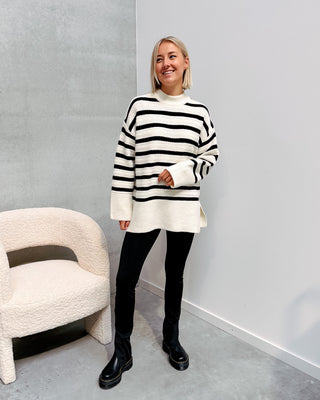 SHELBY STRIPED KNIT - WHITE/BLACK