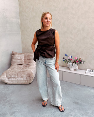 QUINCY RUFFLE BALLOON FIT JEANS