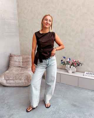 QUINCY RUFFLE BALLOON FIT JEANS