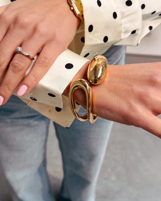 CHUNKY TEARDROP BANGLE - GOLD - By Lenz