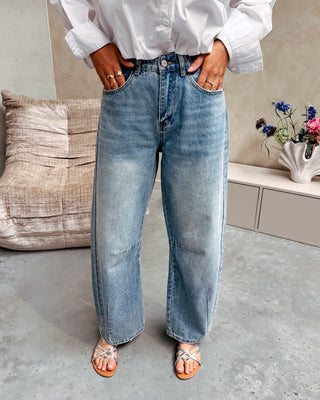 NINA BALLOON FIT JEANS - BLUE - By Lenz
