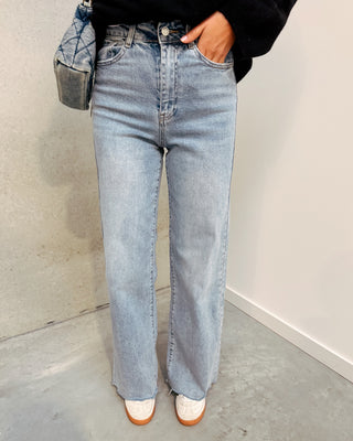 KIM CUT OFF JEANS - BLUE