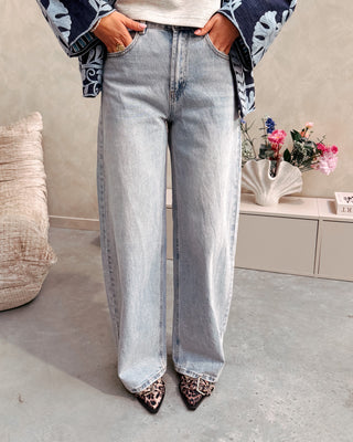 BOWIE BAGGY BALLOON FIT JEANS - LIGHT BLUE - By Lenz