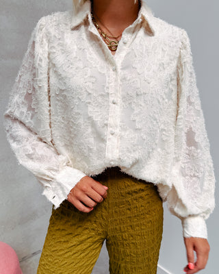 FLUFFY FLOWER BLOUSE - CREAM