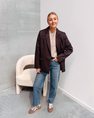 KIRSTEN BLAZER - PINSTRIPE/CAFÉ