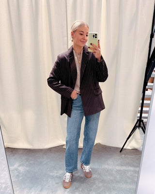 KIRSTEN BLAZER - PINSTRIPE/CAFÉ