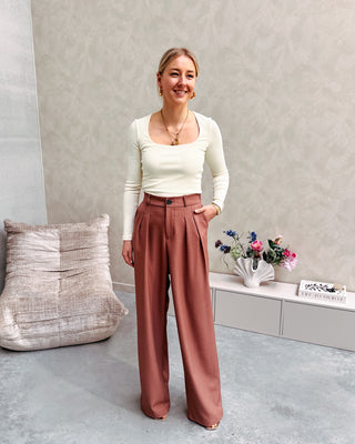 ROMANIE CHESTNUT TROUSERS - By Lenz
