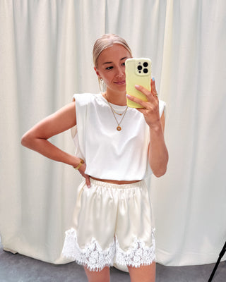 SATIN LACE CHARM SHORT - CREAM - By Lenz