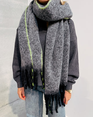 COLD COMFORT SCARF - GREY