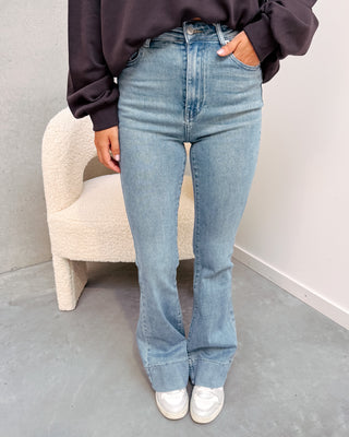 FREYA FLARED JEANS - BLUE - By Lenz