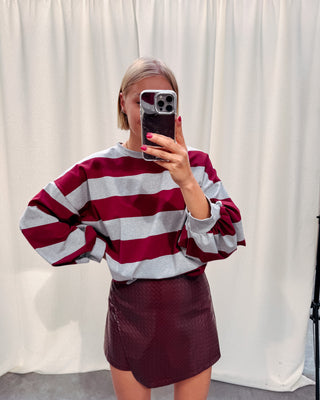 YASMIN SWEATER - GREY/BURGUNDY