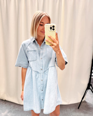 MACY DENIM DRESS - LIGHT BLUE - By Lenz