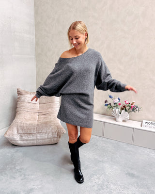 KYRA KNITTED DRESS - GREY